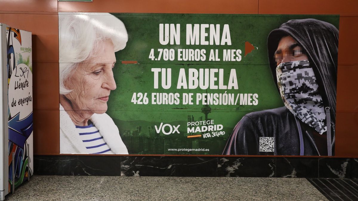 Billboardy útočící na menšiny rozštěpily politickou scénu ve Španělsku